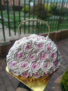 Torta en crema diseño cartera de mujer