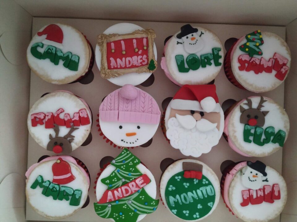 Hermosos Cupcakes de Navidad decorados y personalizados