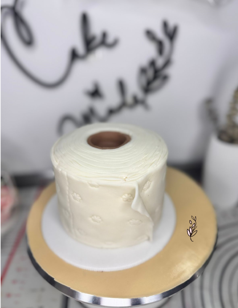 Decoración de torta Apellido de nuestros clientes rollo de papel higienico