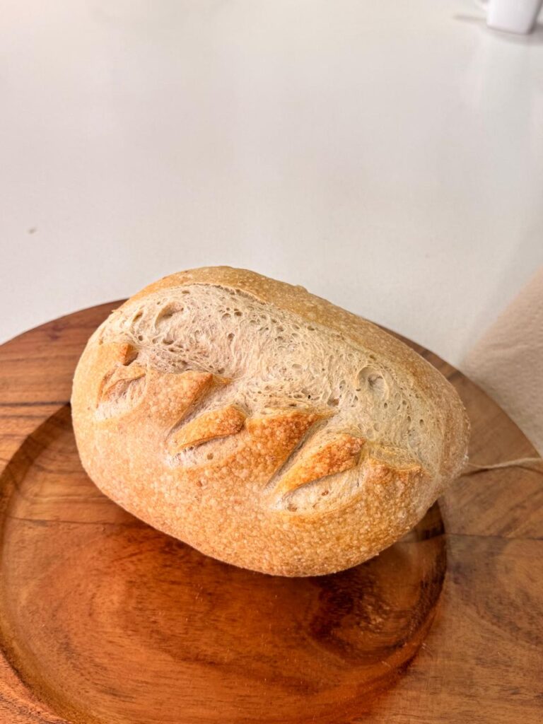 Pan de centeno y harina integral fermentado con masa madre