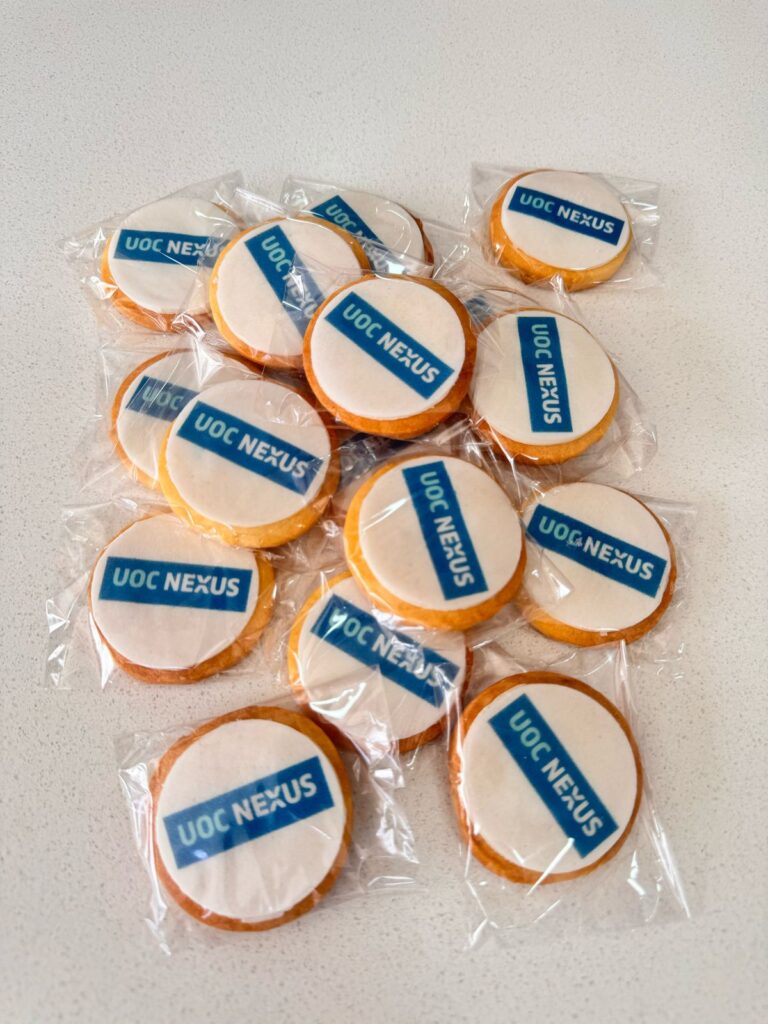 Galletas Personalizadas en Bogotá 75 Varias galletas empacadas individualmente para branding empresarial con logo corporativo de la empresa uoc nexus