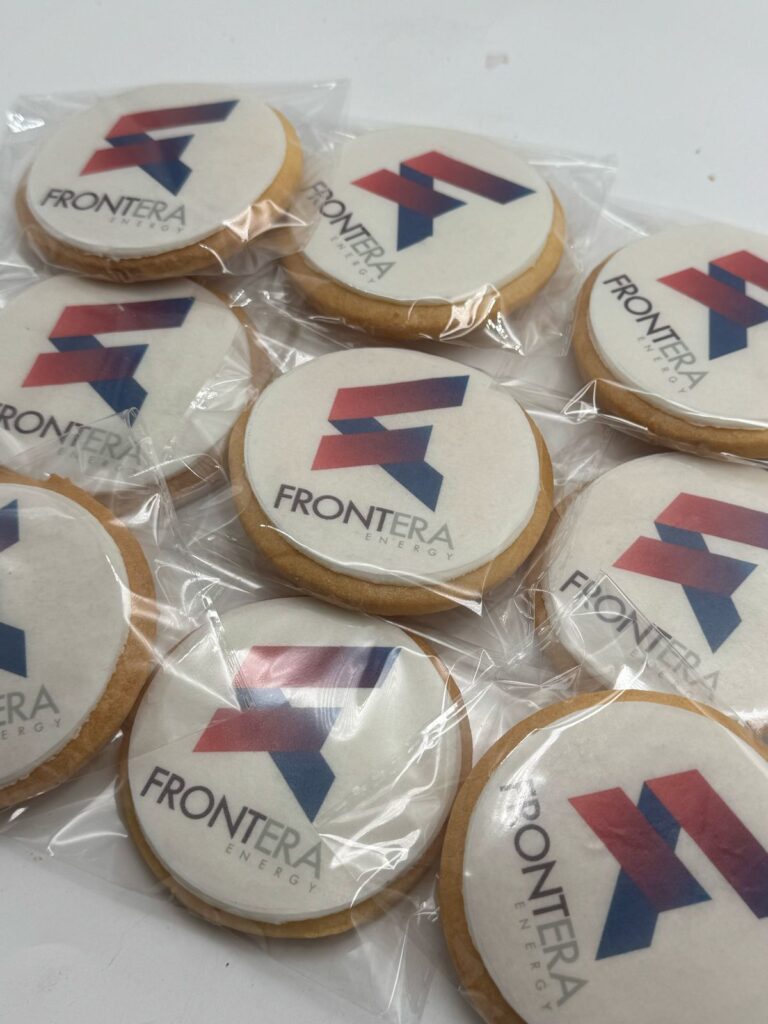 Galletas Personalizadas en Bogotá 66 Logo corporativo en galleta personalizada de mantequilla frontera